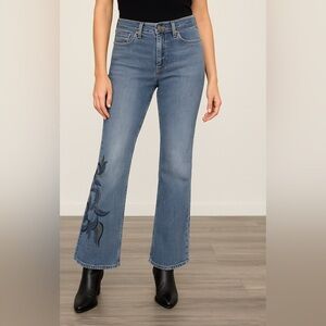 Perfect VTG Calvin Klein Flare Jeans Women’s 8 Blue 32” Stamped Scroll Design